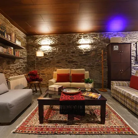 Lar Da Mota Boutique Hotel 2*